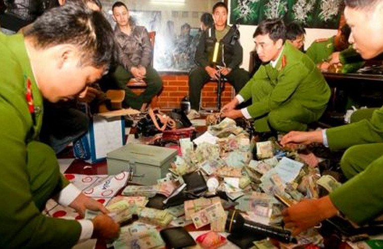 Vietnamese Police Bust Illegal Gambling Ring